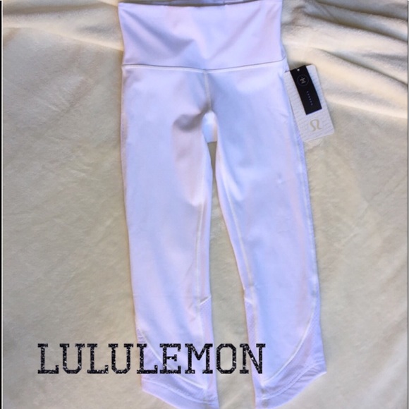 lululemon athletica Other - BN LULULEMON SZ. 4 READY SET GO CROP NWT